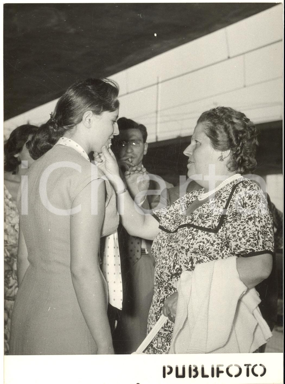 1956 NAPOLI Partenza concorrente Lucia VERDE per "LASCIA O RADDOPPIA?" *Foto