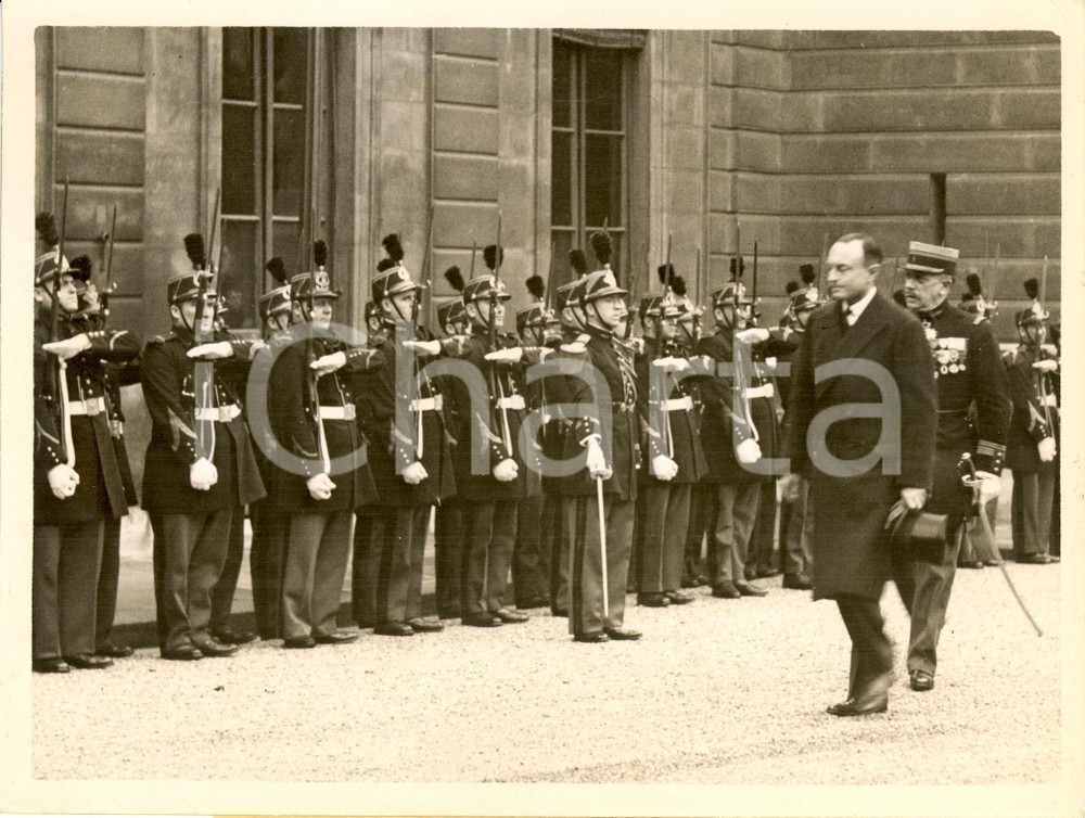 Fotografia d epoca originale 1938 PARIS F Principe Paolo di JUGOSLAVIA arriva all Eliseo Fotografia 1