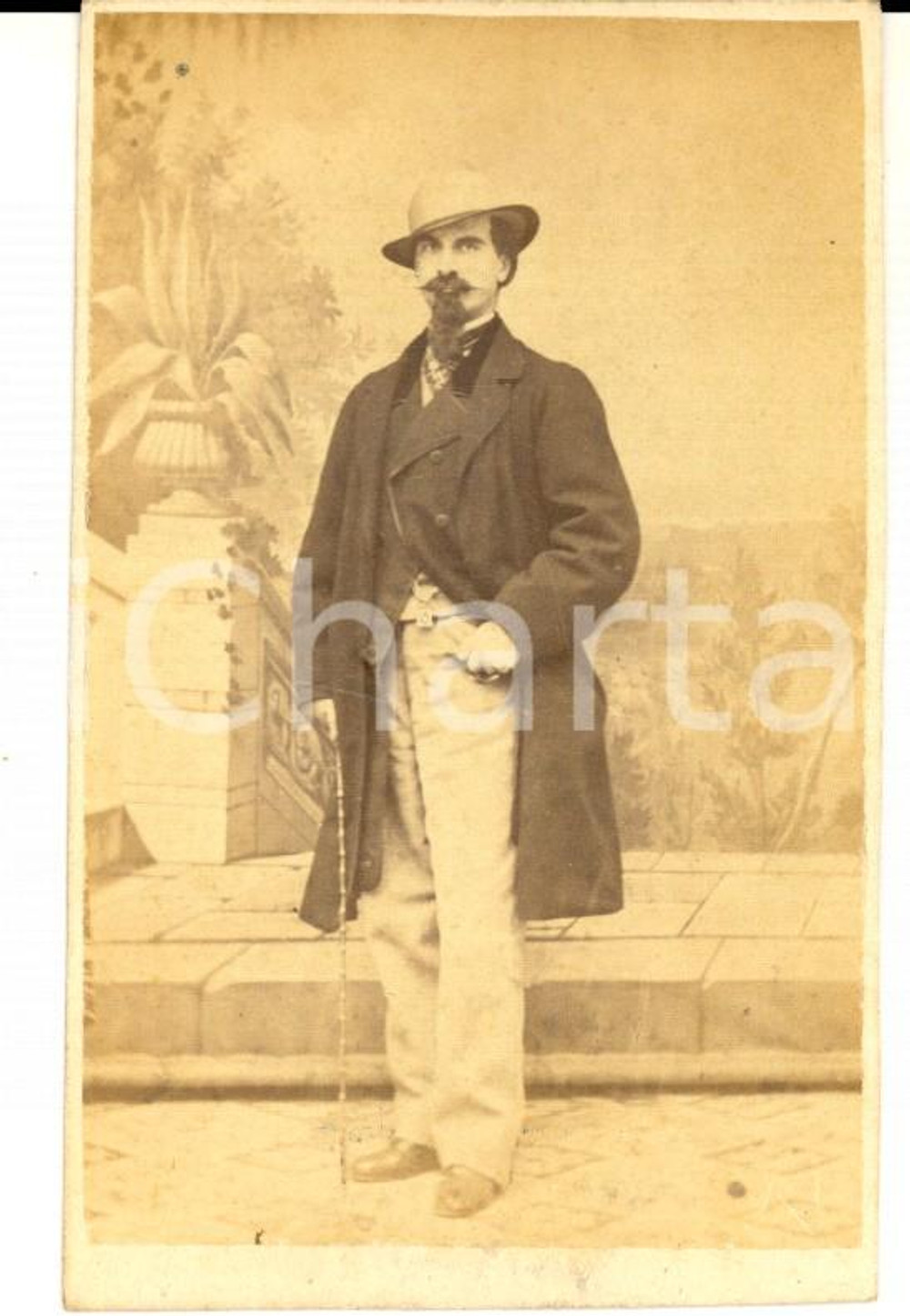 Fotografia d epoca originale 1870 ca ATENE Ritratto maschile in abito da passeggio Foto MORAITES CDV 1