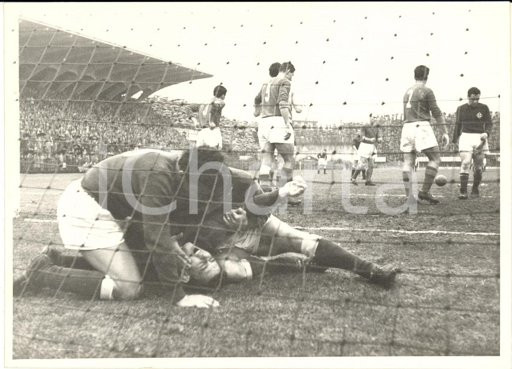1957 FIRENZE CALCIO FIORENTINA-ROMA 2-0 Goal di Ardico MAGNINI - Foto 18x13 cm