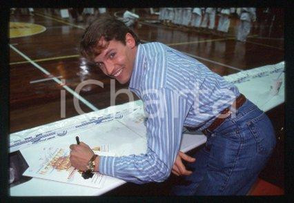 35mm vintage slide* 1990 ca MILANO IL RAGAZZO DAL KIMONO D'ORO - Ron WILLIAMS 24