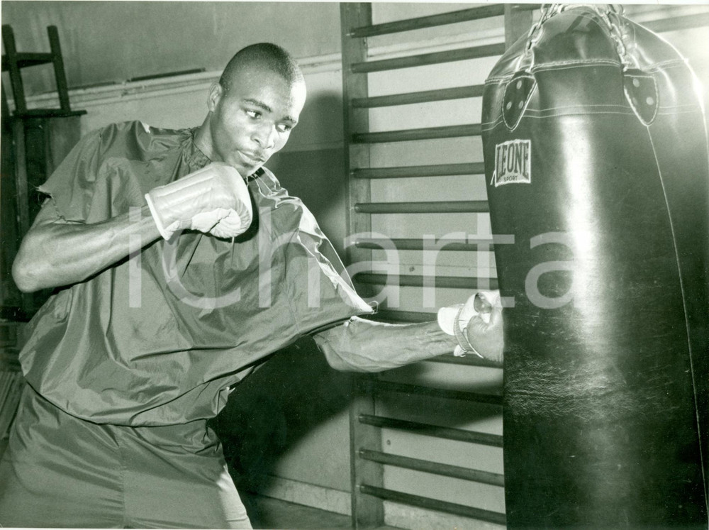 Fotografia d epoca originale 1975 ca BOXE Pugile Freddie BOYNTON durante allenamenti Fotografia 1