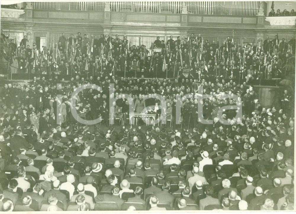 Fotografia d epoca originale 1930 ROMA Augusto TURATI al Teatro AUGUSTEO Congresso dei Postelegrafonici FOTO 1