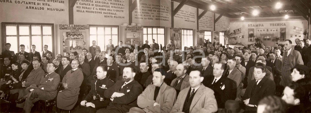 Fotografia d epoca originale 1935 MILANO FIERA CAMPIONARIA Convegno erboristeria BONOMELLI Fotografia DOPPIA 1