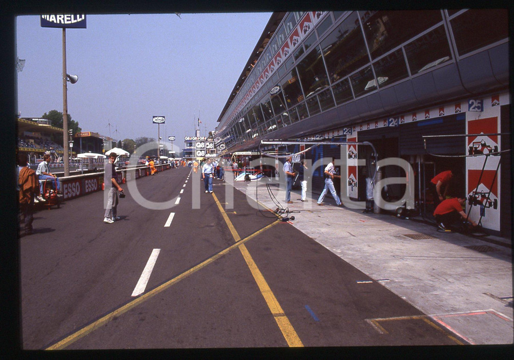 35mm vintage slide* 1991 AUTODROMO MONZA 25° Trofeo Caracciolo - Pit lane e box