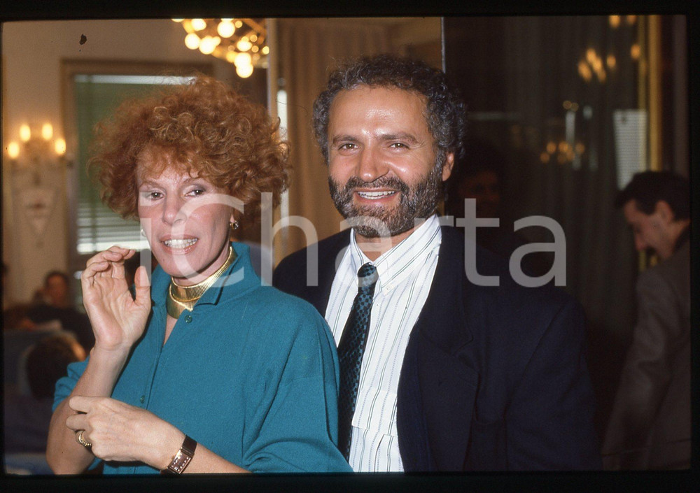35mm vintage slide* 1990 MILANO Gianni VERSACE Ornella VANONI Terrazza MARTINI 7