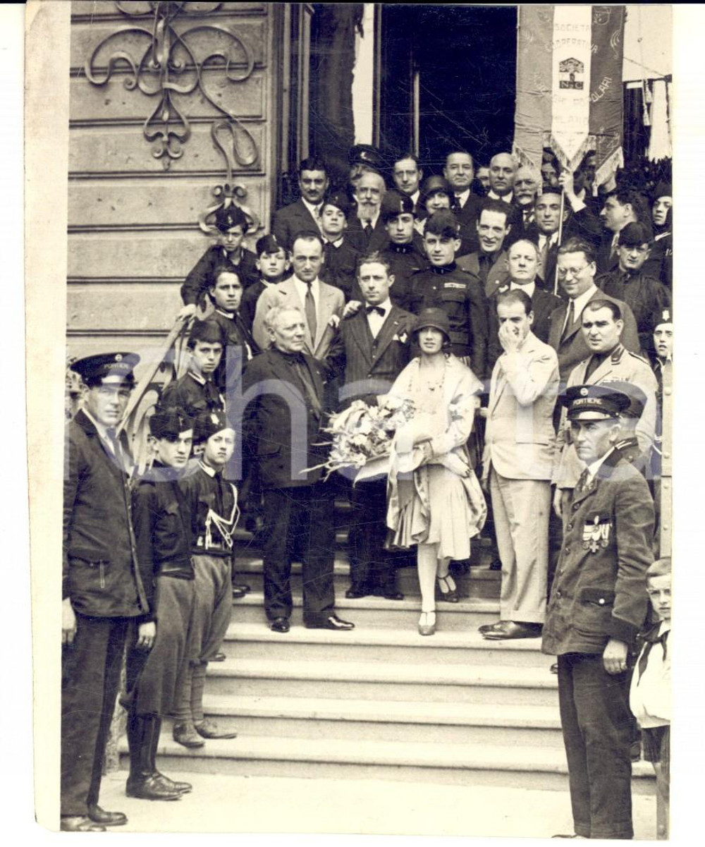 Fotografia d epoca originale 1930 ca MILANO Cerimonia SocietÃ  Cooperativa ALBERGHI POPOLARI e PNF Foto 1