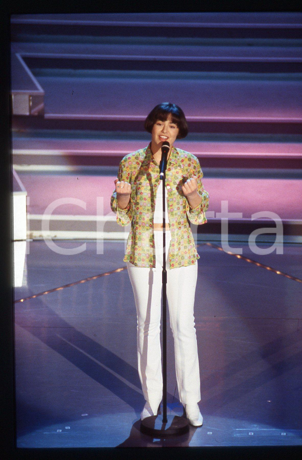 35mm vintage slide* 1996 SANREMO Silvia SALEMI sul palco del Teatro Ariston (1)