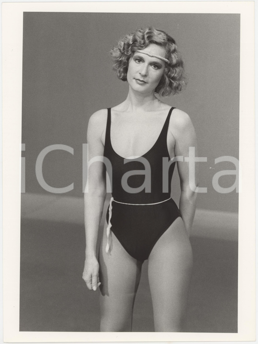 Fotografia d epoca originale 1985 RAI UNO Loretta Goggi in Quiz  Loretta GOGGI Aerobica  Foto 18x24 cm 1