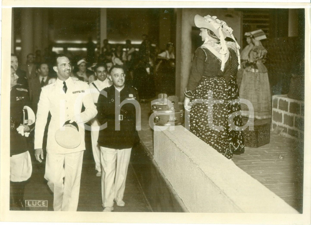 Fotografia d epoca originale 1938 ROMA Principe UMBERTO II visita Mostra nazionale Dopolavoro Fotografia 1