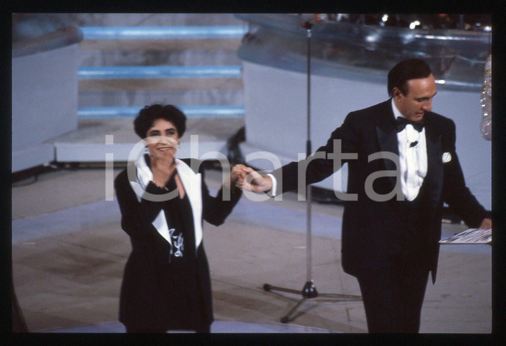 35mm vintage slide* 1992 FESTIVAL SANREMO - Pippo BAUDO e Mia MARTINI (3)
