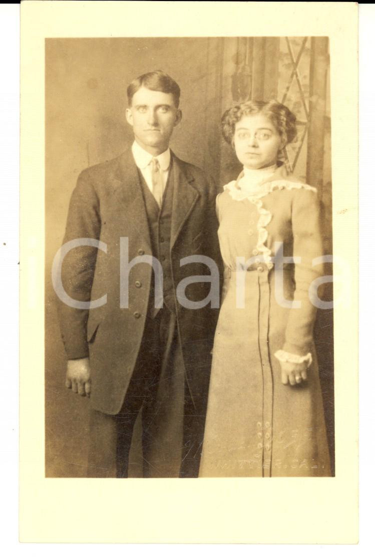 Fotografia d epoca originale 1910 ca WHITTIER California Portrait of young couple Photo W. GALEN DOSS 1