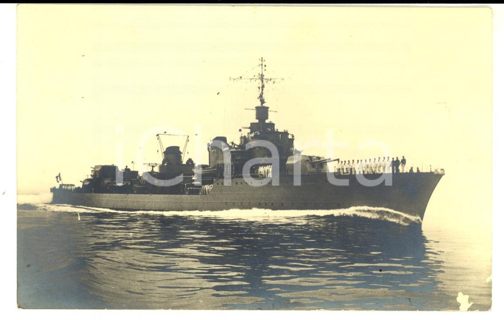 Fotografia d epoca originale 1930 ca REGIA MARINA Nave corazzata con marinai sul ponte Foto cartolina 1