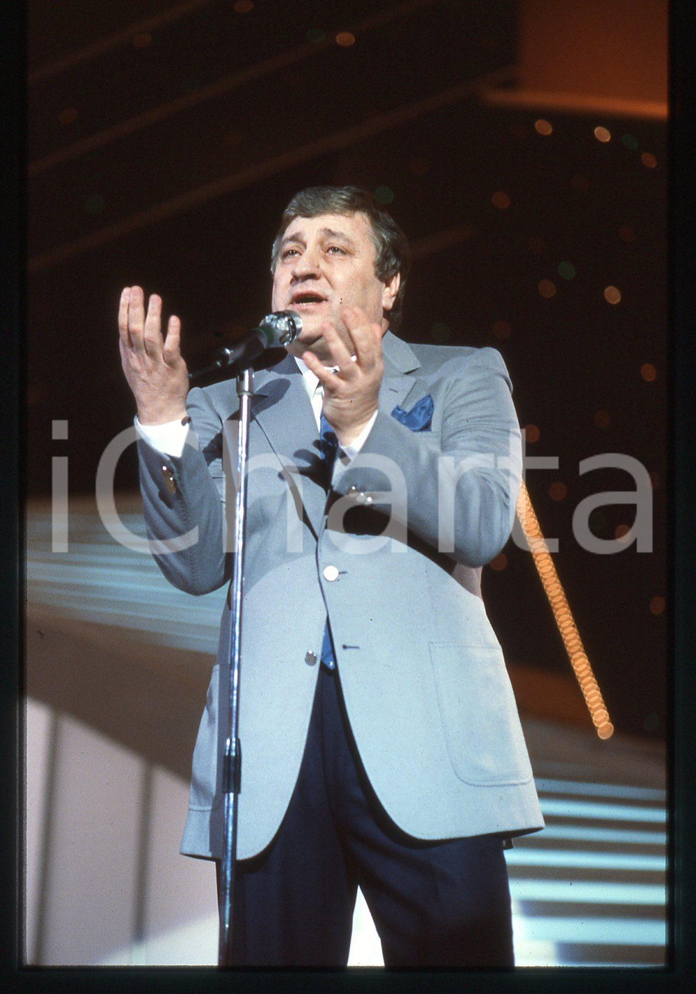 35mm vintage slide* 1983 SANREMO Mario MEROLA sul palco del Teatro Ariston (1)