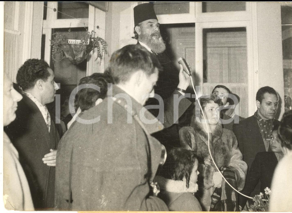 1959 CHANTILLY Messali HADJ nationaliste algérien parle à ses sympathisants