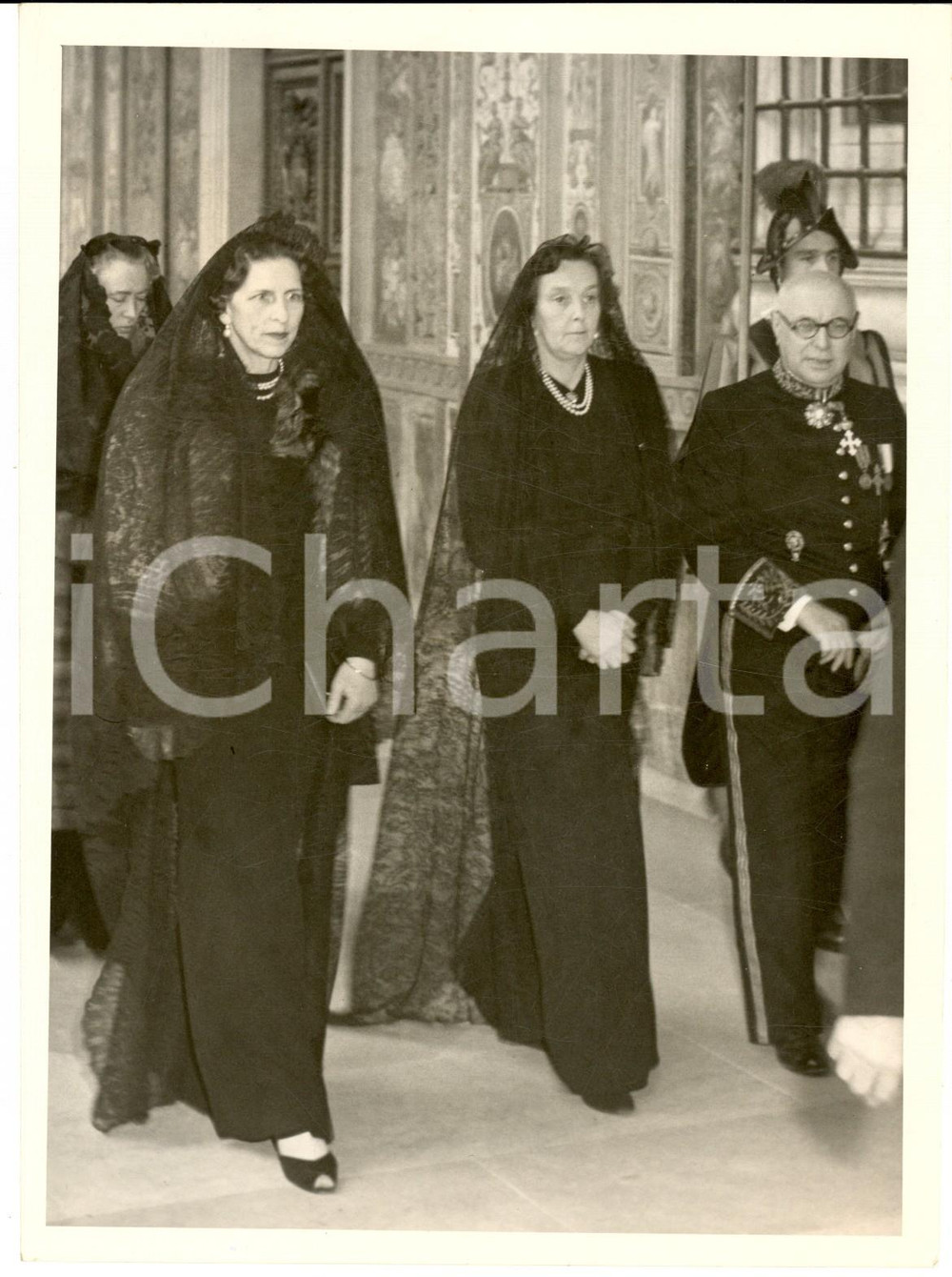 1948 ROMA Regina Elena di Romania e Renata di BORBONE-PARMA in visita dal Papa
