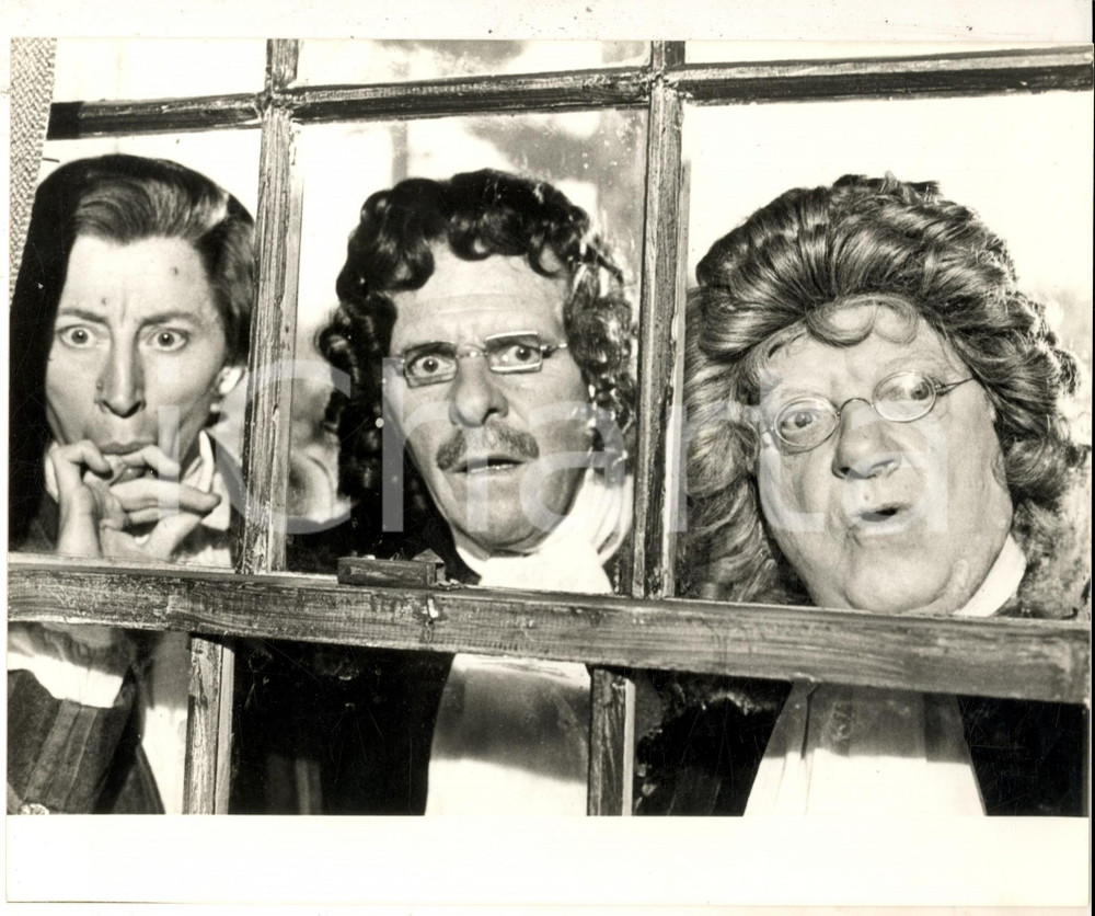 Fotografia d epoca originale 1976 CINEMA The bawdy adventures of Tom Jones TERRYTHOMAS Arthur LOWE Photo 1