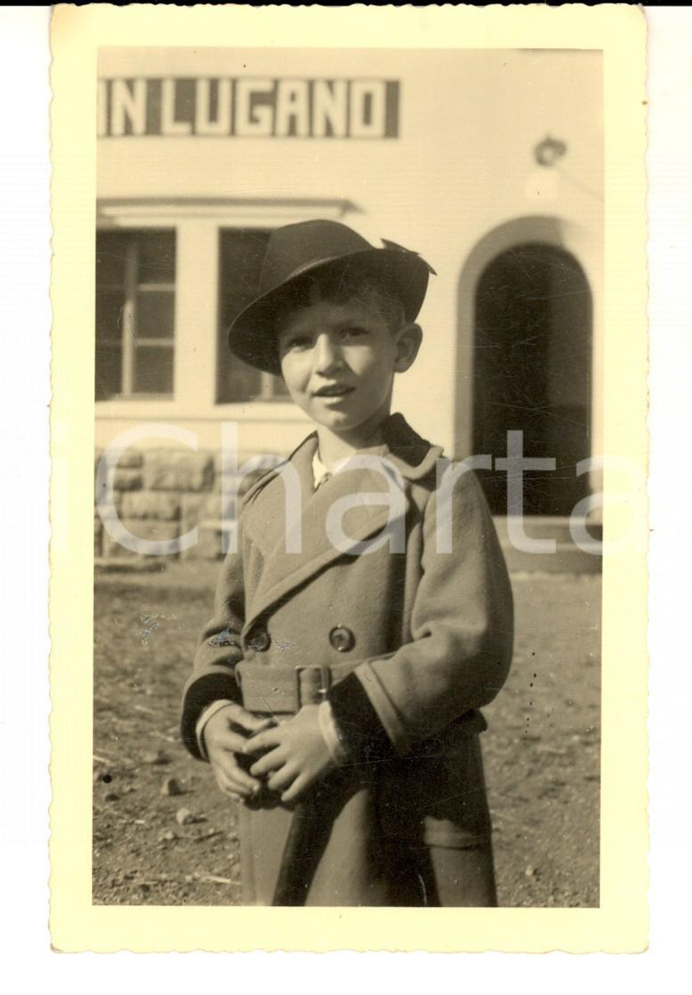 Fotografia d epoca originale 1940 ca MILANO Ritratto di un piccolo alpino Foto cartolina FOTOARTE 1