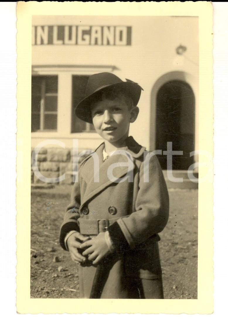 Fotografia d epoca originale 1940 ca MILANO Ritratto di un piccolo alpino Foto cartolina FOTOARTE 1