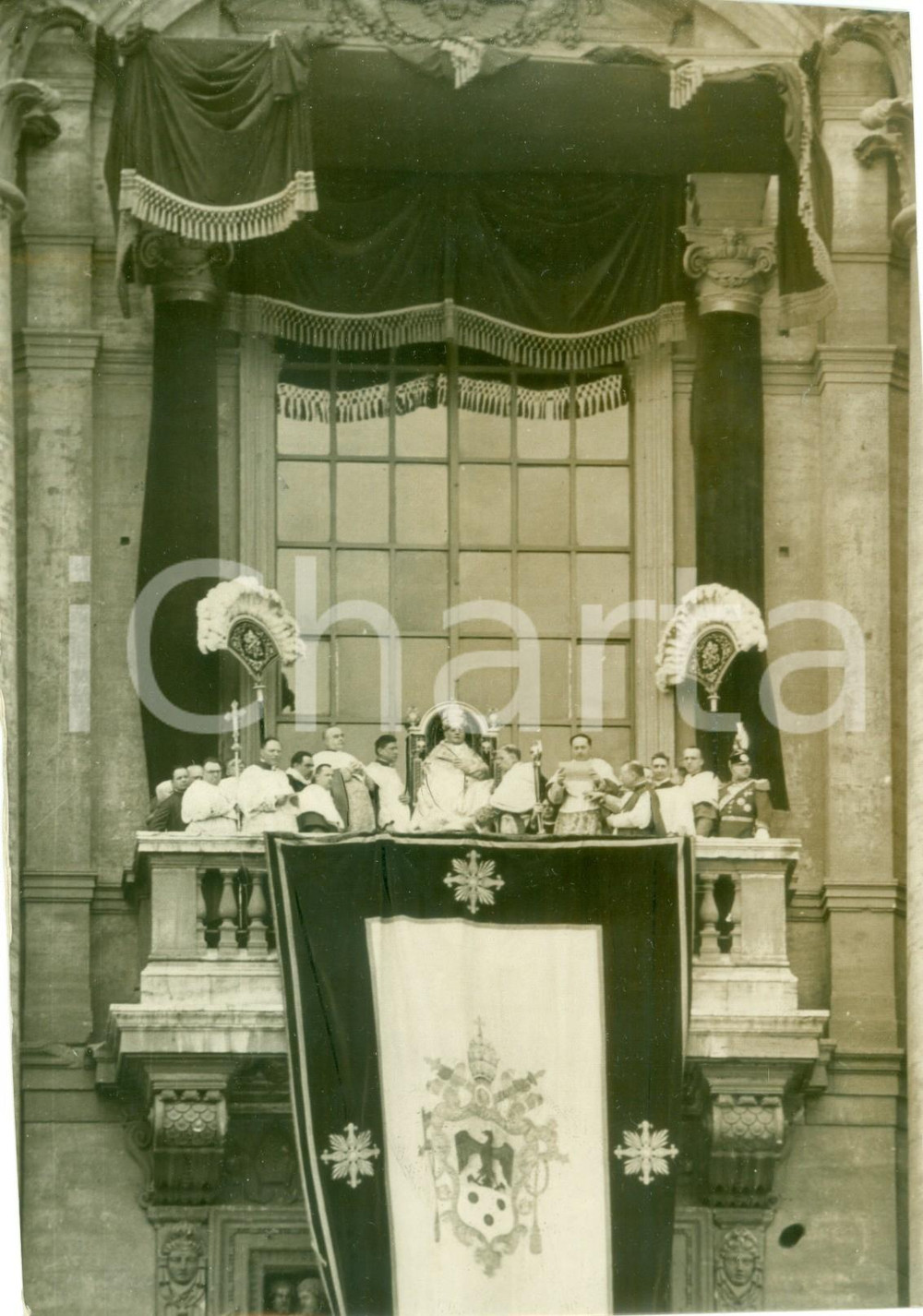 Fotografia d epoca originale 1937 ROMA SAN PIETRO Papa PIO XII  Benedizione Urbi et Orbi Fotografia 1