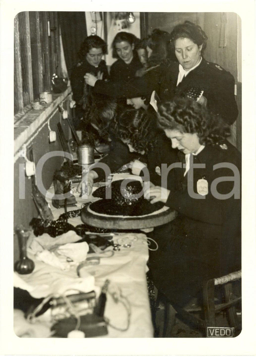 Fotografia d epoca originale 1941 ROMA Gruppo di modiste partecipa ai PRELITTORIALI femminili del lavoro 1