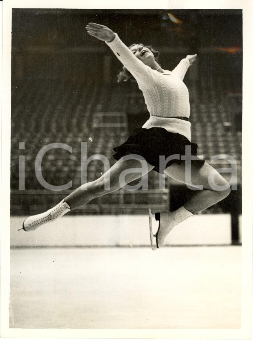 Fotografia d epoca originale 1938 LONDON UK Pattinatrice Cecilia COLLEDGE si allena alla HARRINGAY Arena 1