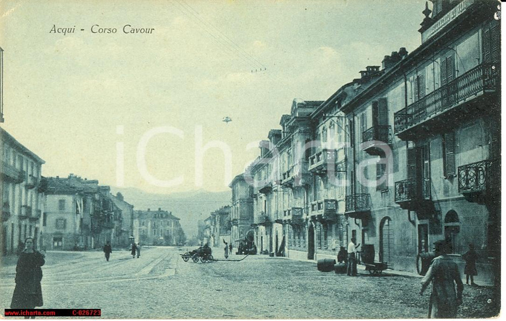 Cartolina originale da collezione 1910 Acqui Terme, Corso Cavour, animata NV fp, L. Bussi 1