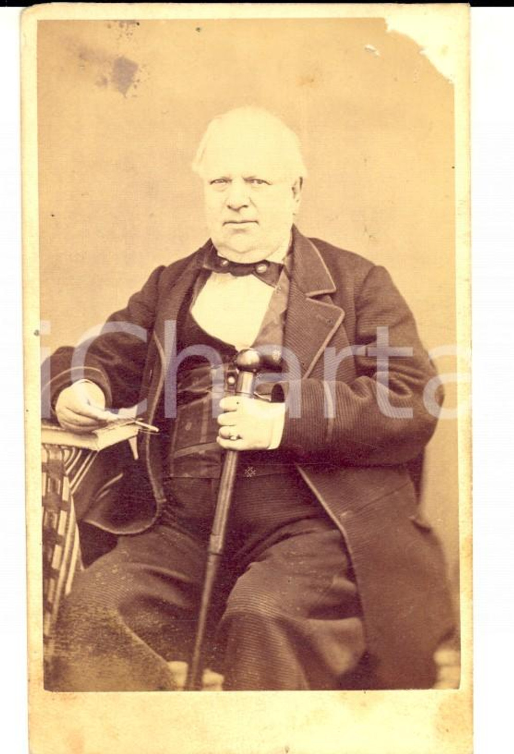 Fotografia d epoca originale 1870 ca BOLOGNA Ritratto maschile con il bastone Fotografia DEROCHE CDV 1