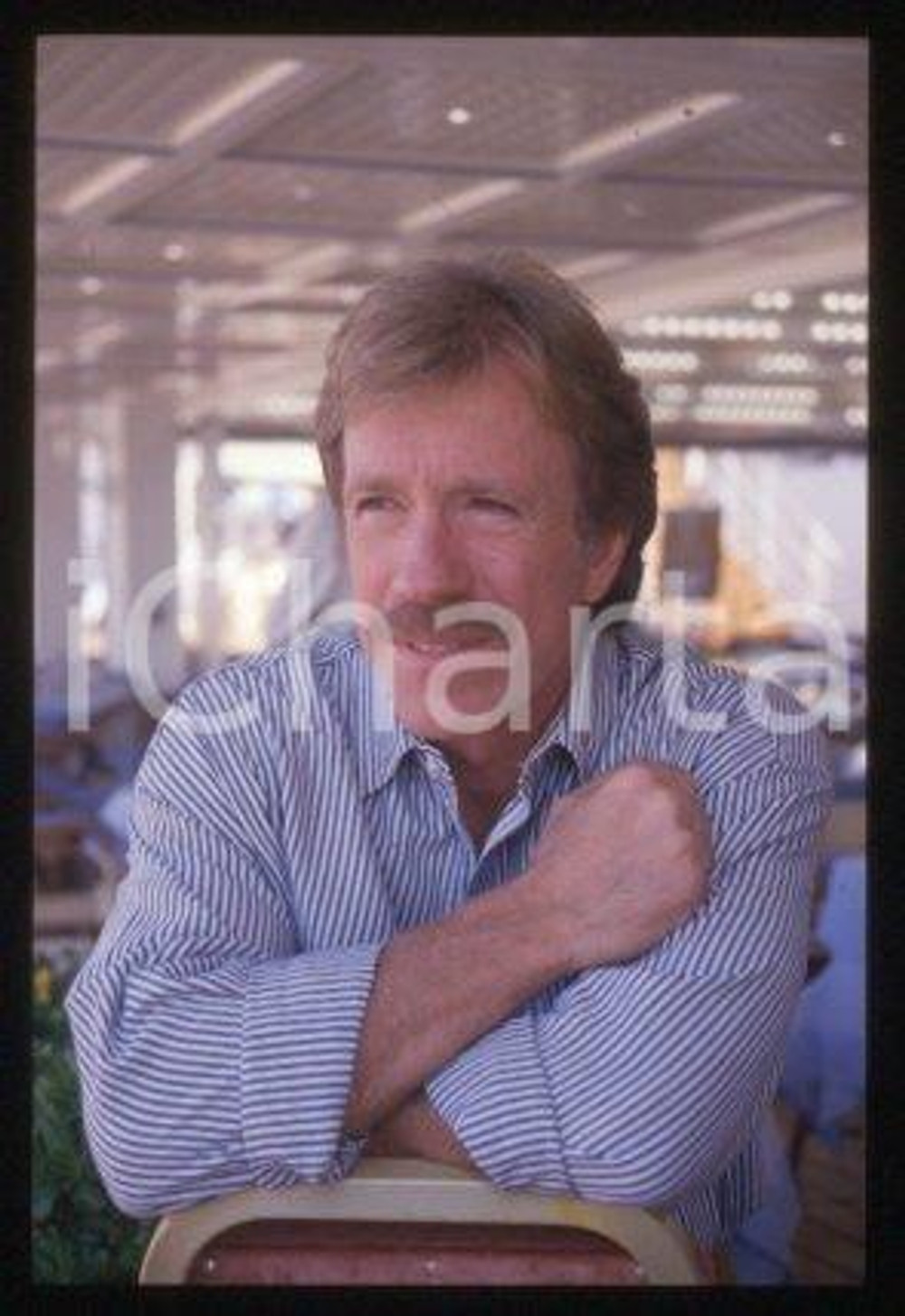 35mm vintage slide* 1985 ca CINEMA Ritratto dell'attore Chuck NORRIS (1)