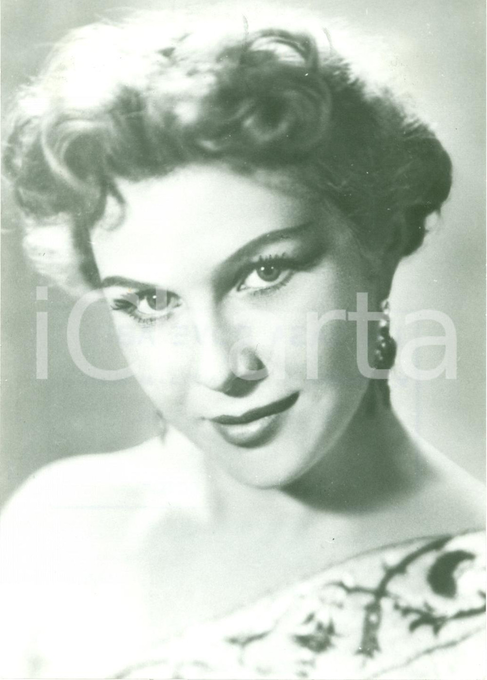 <font color="#800000"><font color="#000000"><b><font face="Times New Roman"><span style="font-size:16pt"><center>s.d., ma 1