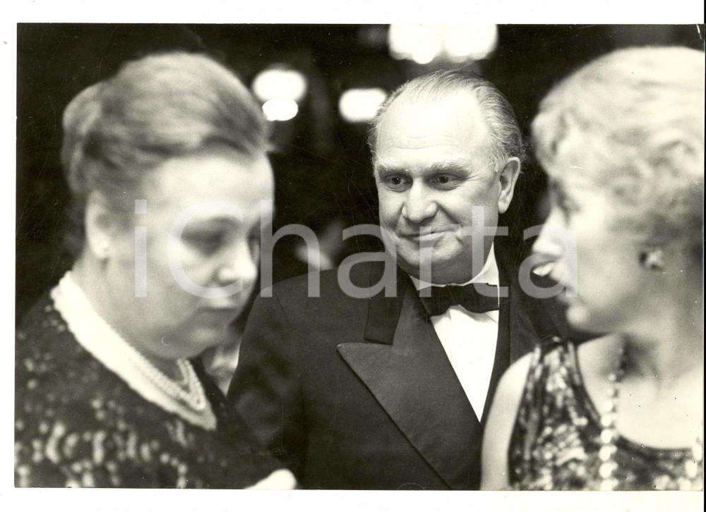 Fotografia d epoca originale 1955 ca PARIS Ambasciatore Sergej VINOGRADOV  con la moglie Foto 24x18 cm 1