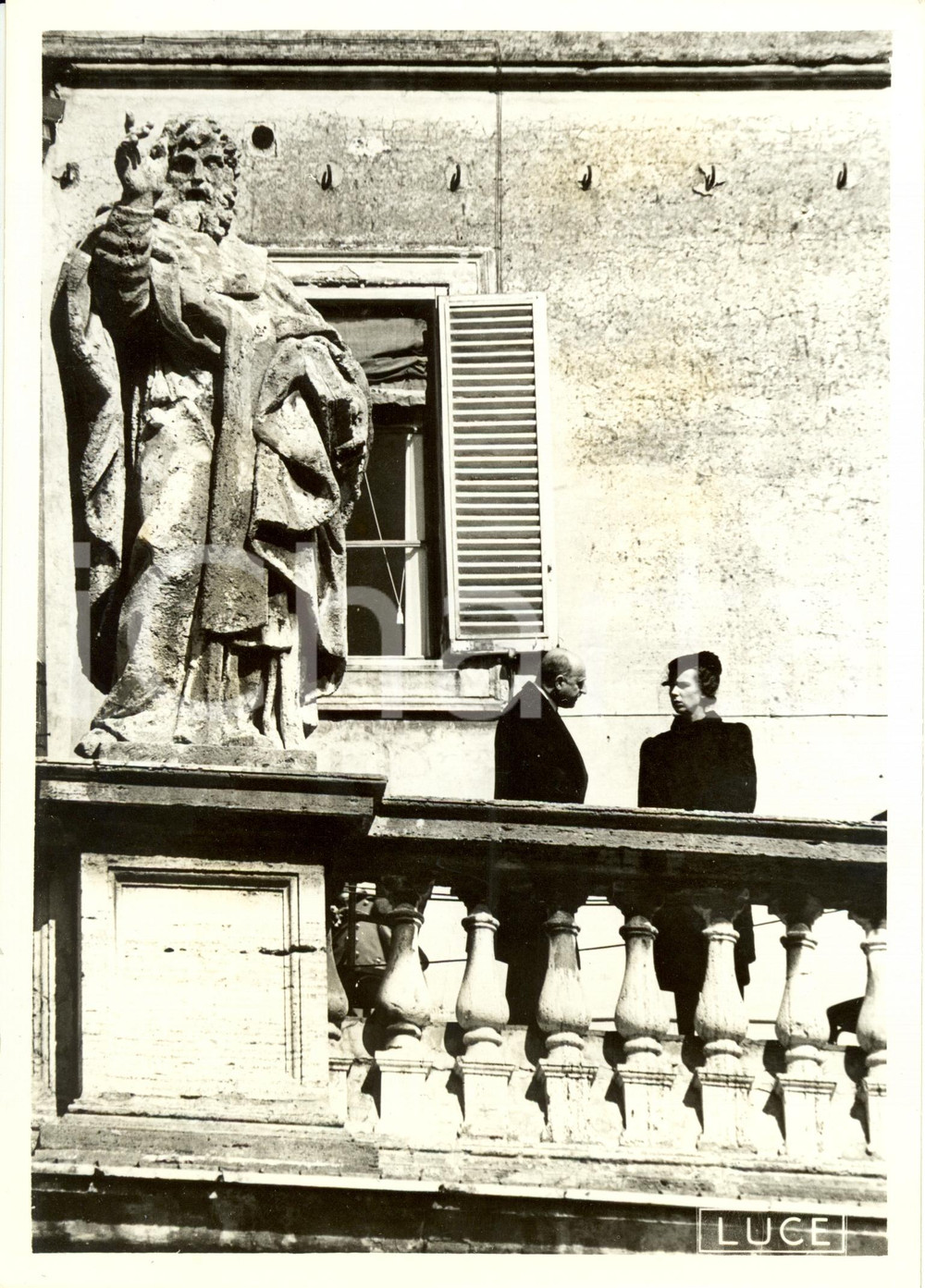 Fotografia d epoca originale 1939 ROMA Principessa PIEMONTE da terrazzo colonnato SAN PIETRO Fotografia 1