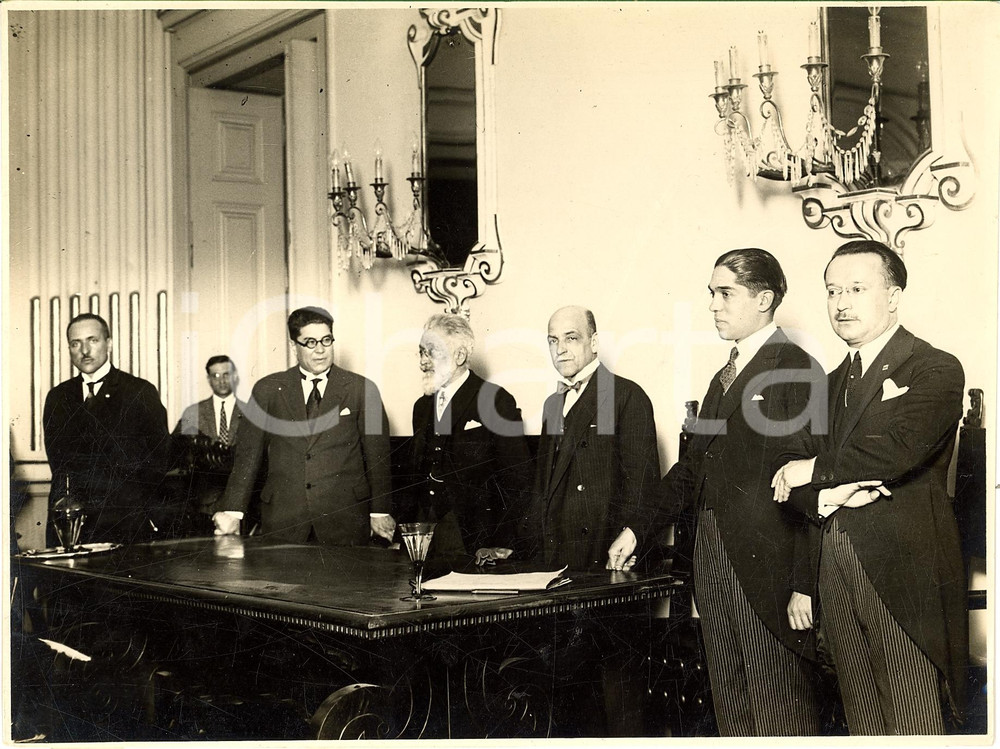 Fotografia d'epoca originale 1940 ca LISBONA (PORTOGALLO) Diplomatici a una conferenza ufficiale *Fotografia 1