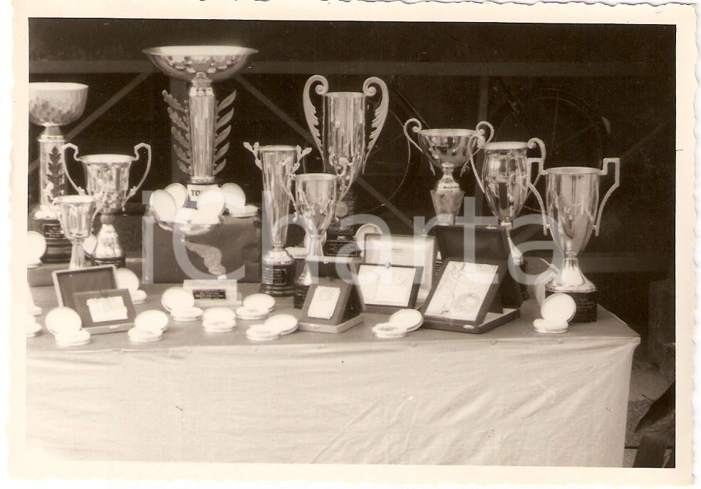 Fotografia d epoca originale 1971 RIVANAZZANO TERME PV Trofeo TOTAL Rally Club OltrepÃ² Premi in palio FOTO 1