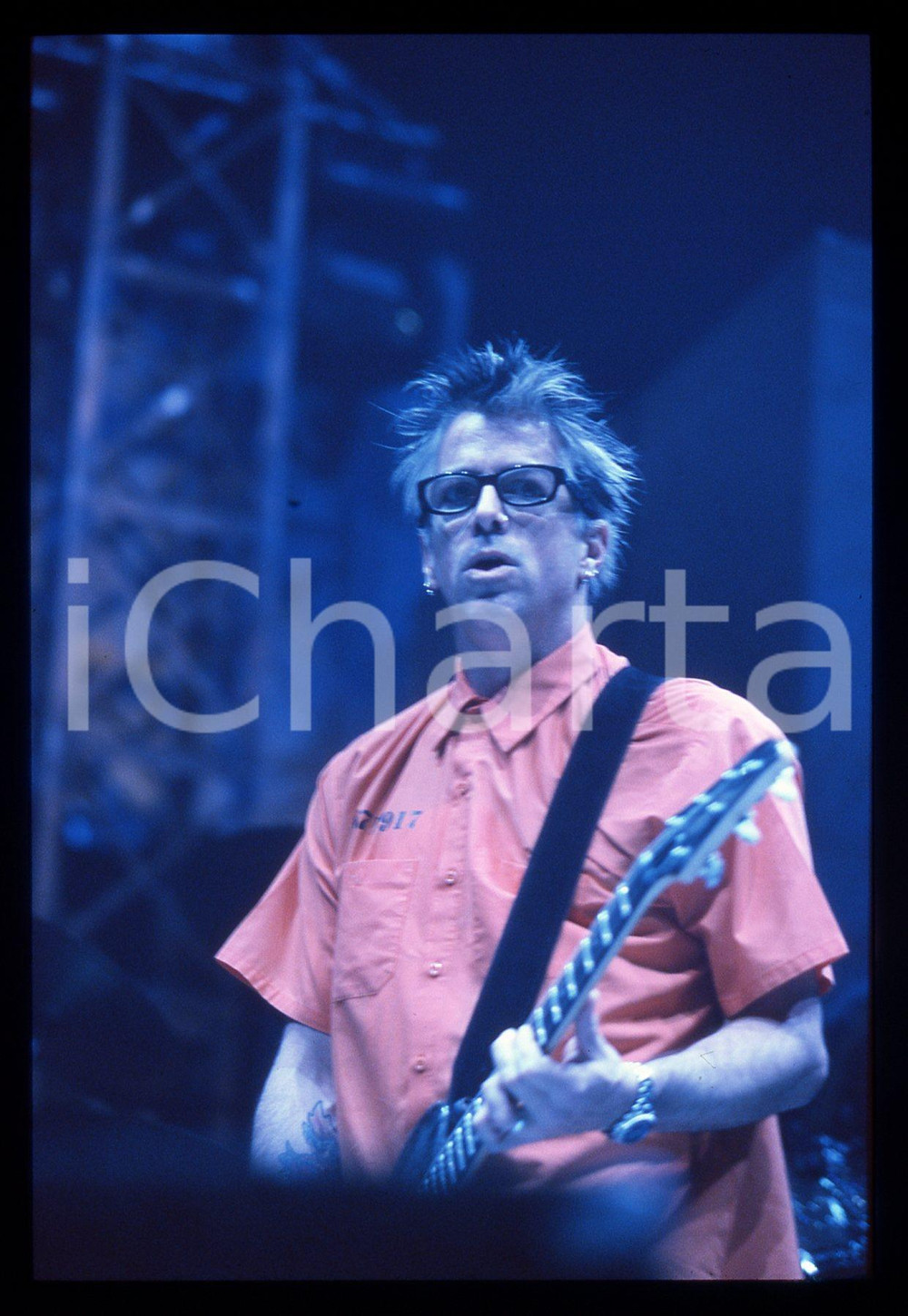 35mm vintage slide* 2000ca MUSICA Kevin WASSERMAN degli OFFSPRING in concerto 2