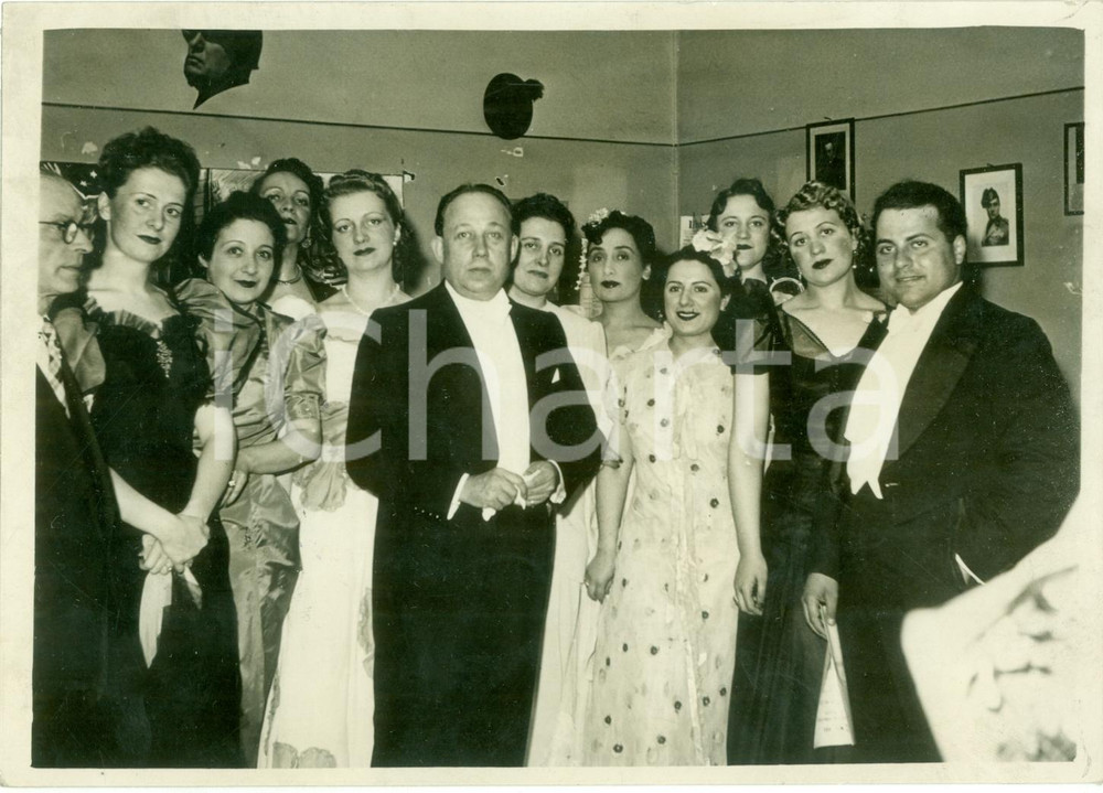Fotografia d epoca originale 1939 MILANO Gruppo SPERANZE DEL CANTO al concerto Piazza BELGIOIOSO Fotografia 1