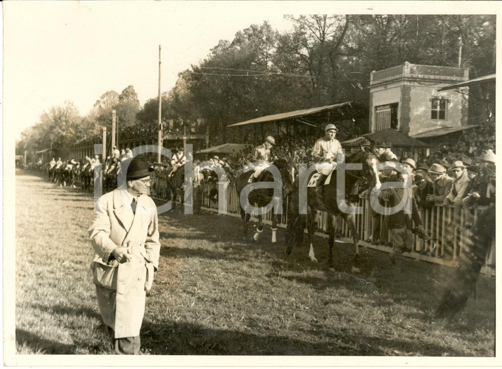 Fotografia d'epoca originale 1942 FIRENZE Ippica Sfilata cavalli al PREMIO DELL'ARNO Fotografia 1