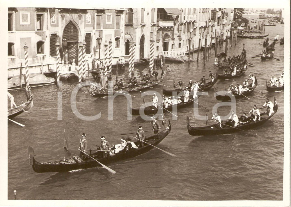 Fotografia d epoca originale 1937 VENEZIA Passaggio della Regata storica Fotografia 1