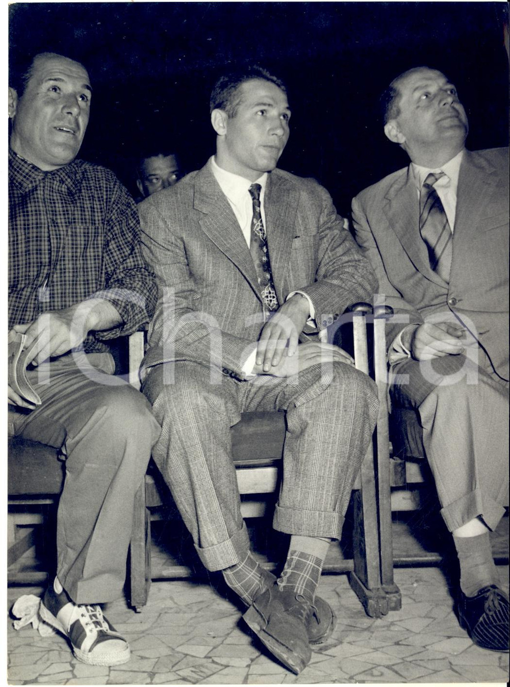 1954 MILANO BOXE Tiberio MITRI assiste al match Duilio LOI - Bruno VISINTIN Foto
