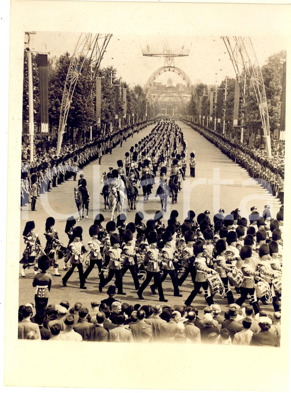 1953 LONDON Trooping the Colour rehearsal - Duke of Gloucester head procession
