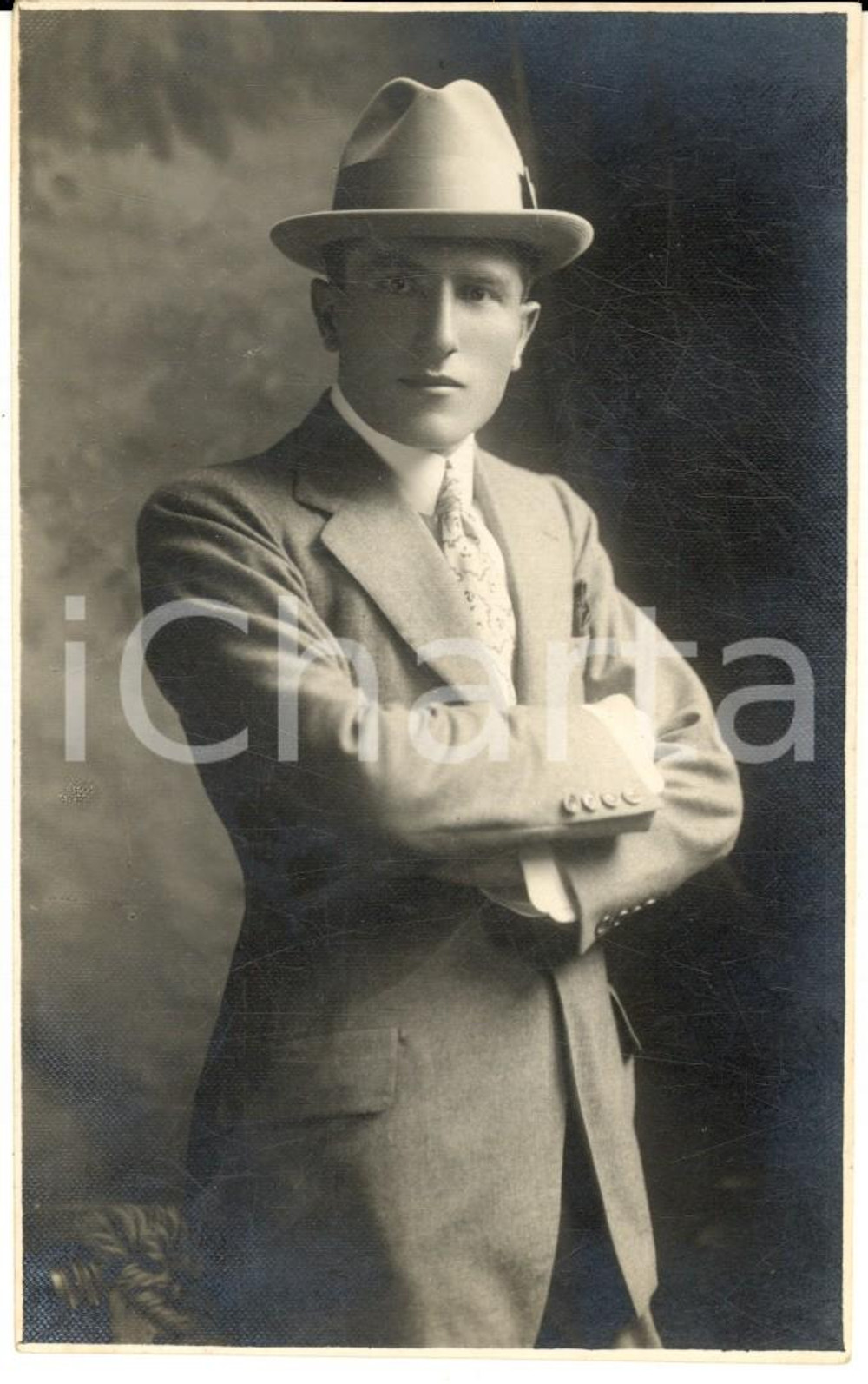Fotografia d epoca originale 1925 ca TORINO Ritratto di giovane uomo Foto cartolina Enea MANGINI 1