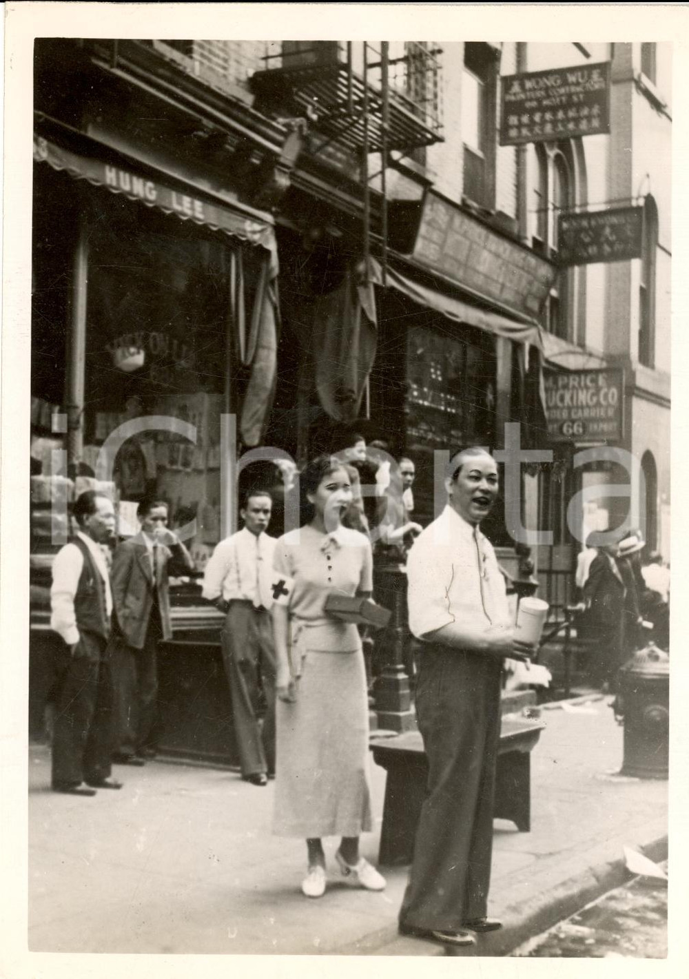 Fotografia d epoca originale 1937 NEW YORK USA Raccolta fondi per CROCE ROSSA cinese a CHINATOWN Foto 1