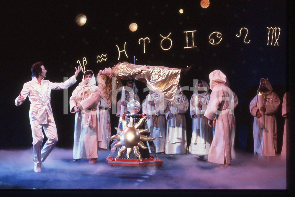 35mm vintage slide* 1984 RAI 2 IL TRAPPOLONE Mago SILVAN - Gioco di prestigio 62