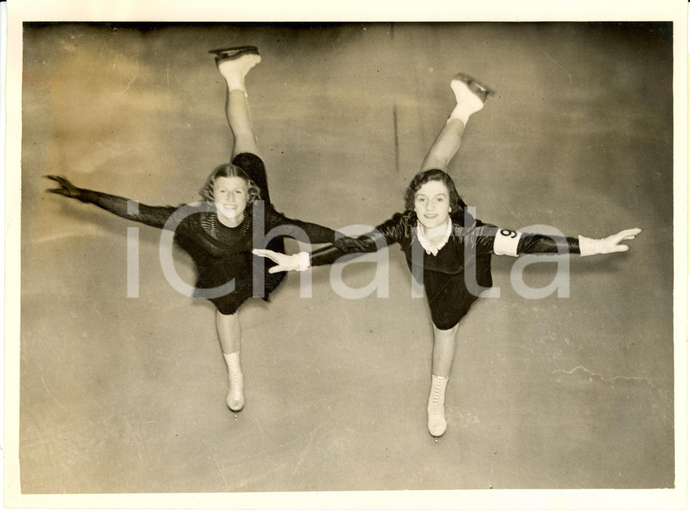Fotografia d epoca originale 1937 LONDON UK Figure SKATING Championship  Cecilia COLLEDGE and Megan TAYLOR 1