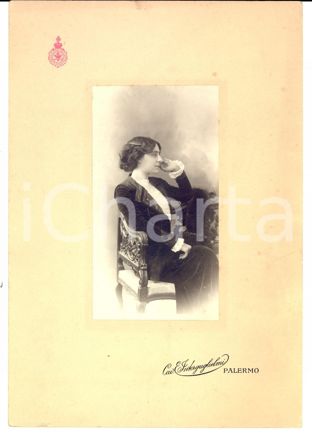 Fotografia d epoca originale 1910 ca PALERMO Giovane donna in abito di velluto Foto Eugenio INTERGUGLIELMI 1