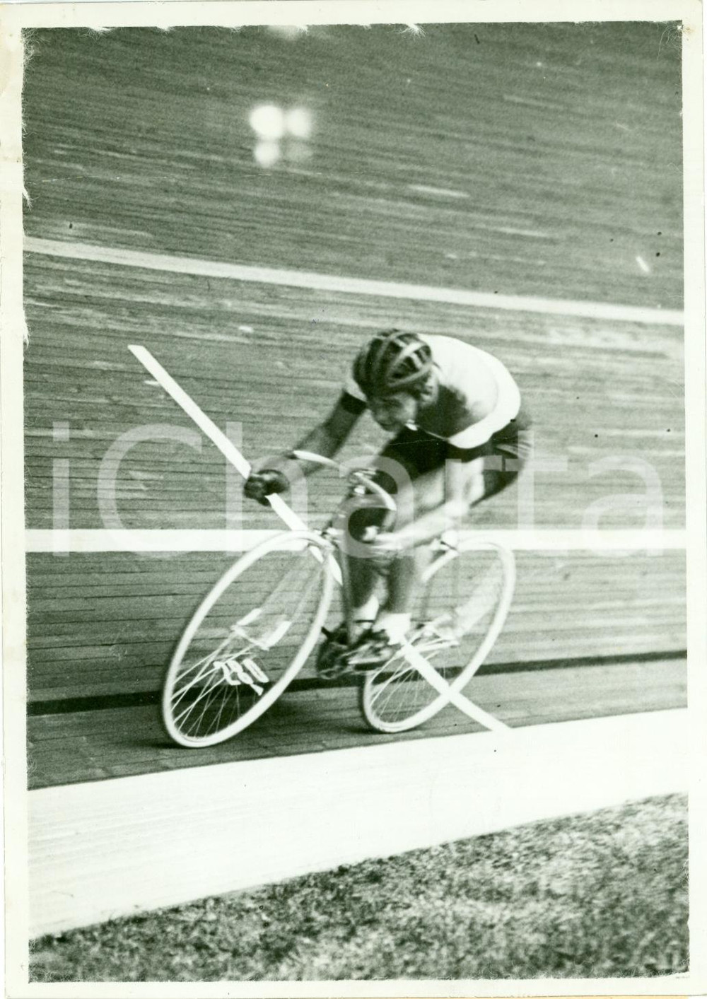 Fotografia d epoca originale 1939 MILANO Olimpio BIZZI durante match con Gino BARTALI al VIGORELLI Foto 1