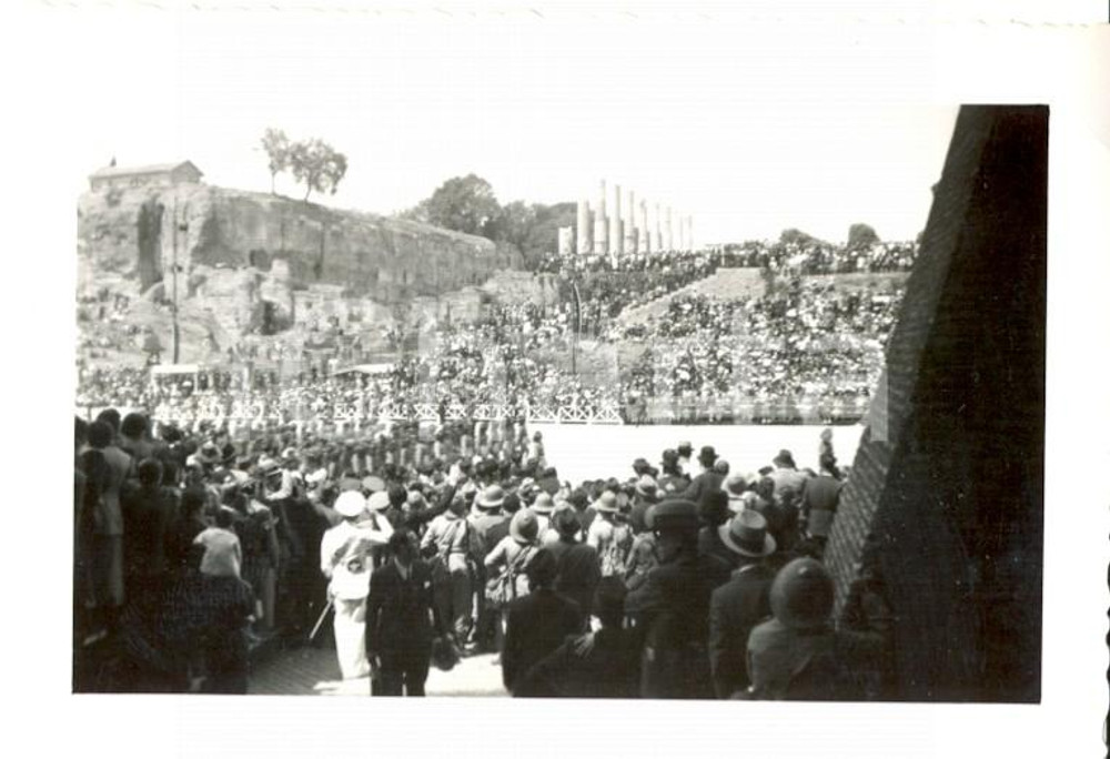 Fotografia d'epoca originale 1937 ROMA 1° Anniversario dell'Impero - Sfilata ai FORI IMPERIALI *Foto 6x9 1