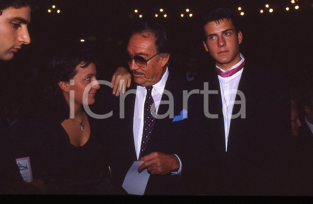 35mm vintage slide* 1985 ca CINEMA Ugo e Gianmarco TOGNAZZI a un evento *1