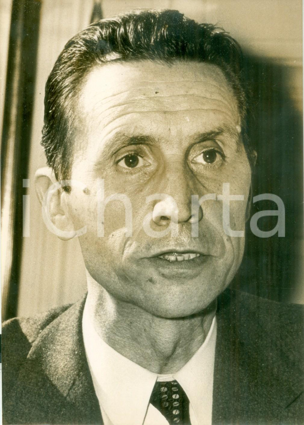 Fotografia d epoca originale 1976 TOURS FRANCE Jean ROYER predice la crisi politica Fotografia 1