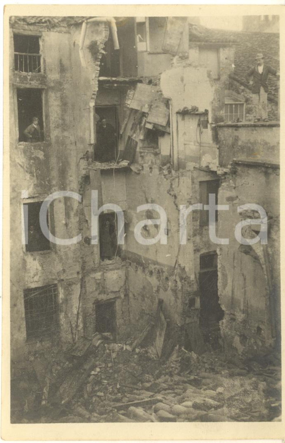 1918 WW1 PADOVA Bombardamenti austriaci - Palazzina distrutta ^Foto ANIMATA 9x13